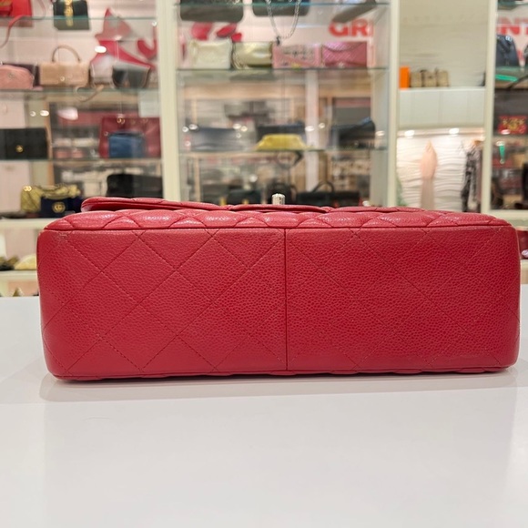 Chanel Caviar Quilted Jumbo Double Flap Red - Picture 7 of 9